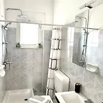 Marina Studios Aparthotel 3*